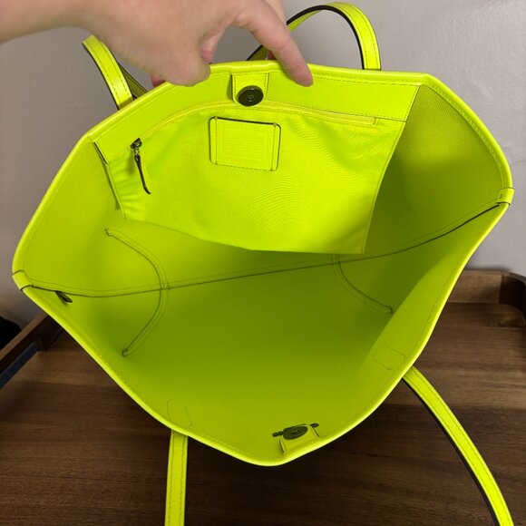 Coach Brown Signature Canvas Neon Lime Green Neon Glo Yellow City Tote - Picture 9 of 10
